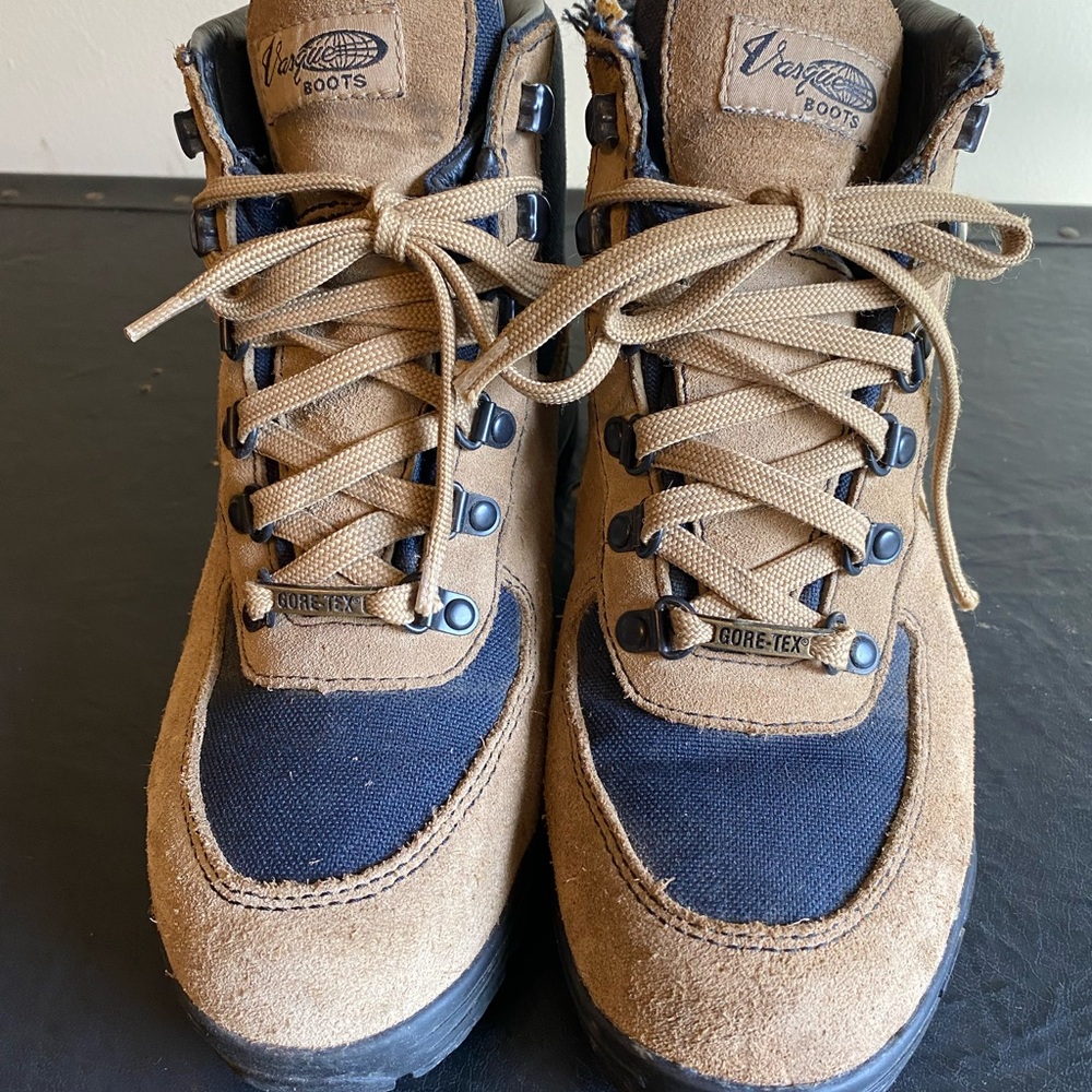 Vasque Gore Tex Men’s/Boy’s Tan and Black Hiking Boots Thinsulate Insulation 6